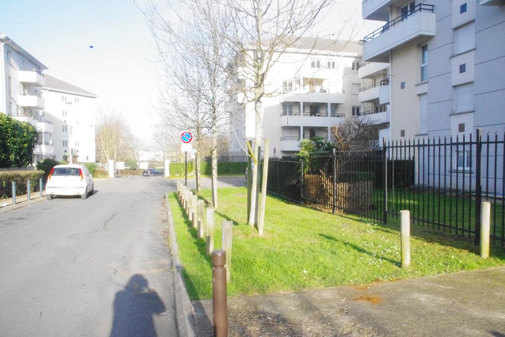 Residences Les Roseaux Lognes Bagian luar foto